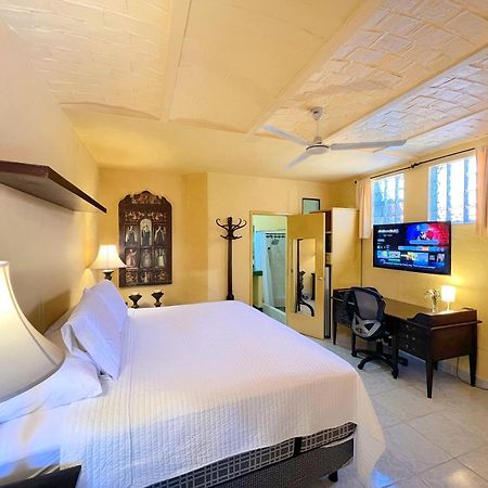Estrellita'S Bed & Breakfast Ajijic Luaran gambar