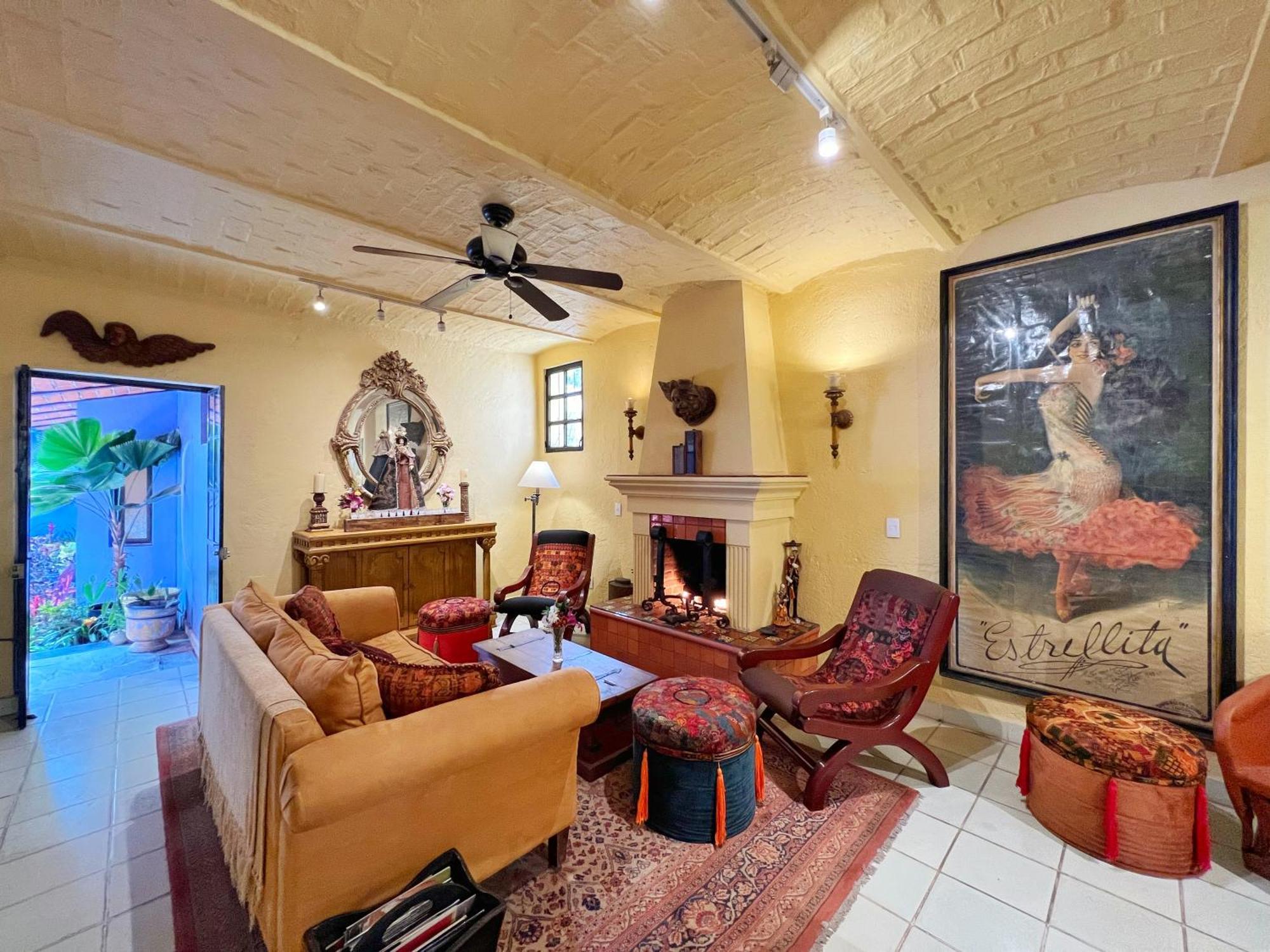 Estrellita'S Bed & Breakfast Ajijic Luaran gambar