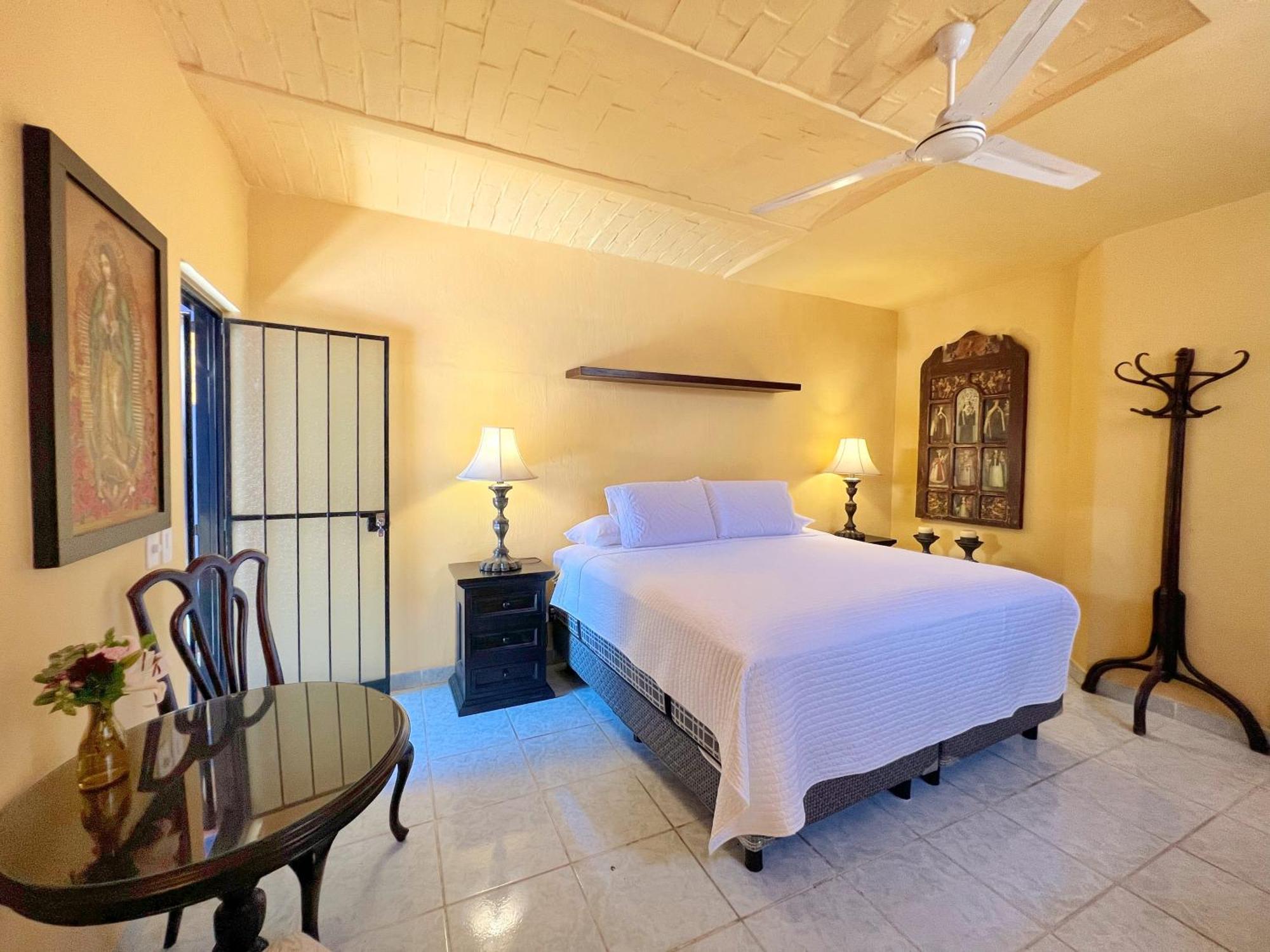 Estrellita'S Bed & Breakfast Ajijic Luaran gambar